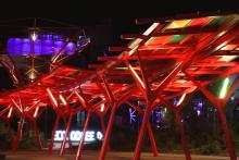 Eclairage couleur dynamique Plazza Futuroscope Plaza Futuroscope eclairage ACTiLED Lighting